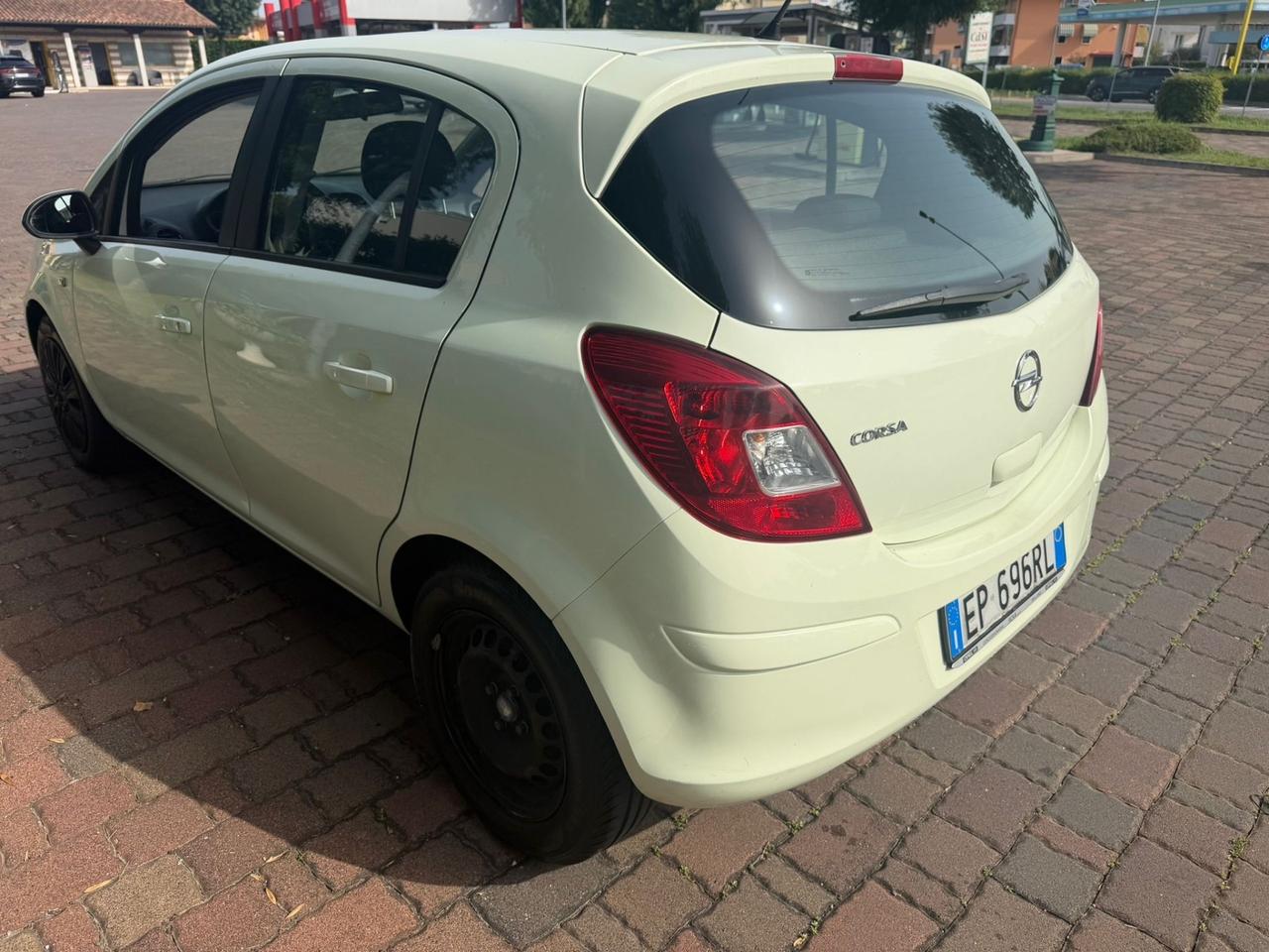 Opel Corsa 1.2 85CV 5 porte GPL-TECH Edition