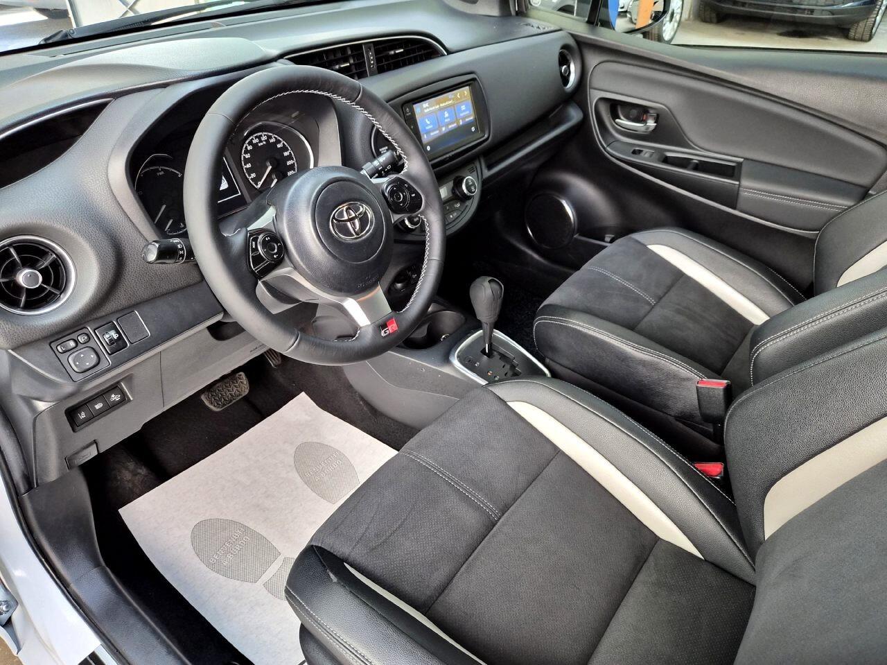 Toyota Yaris GR Sport 1.5 Hybrid