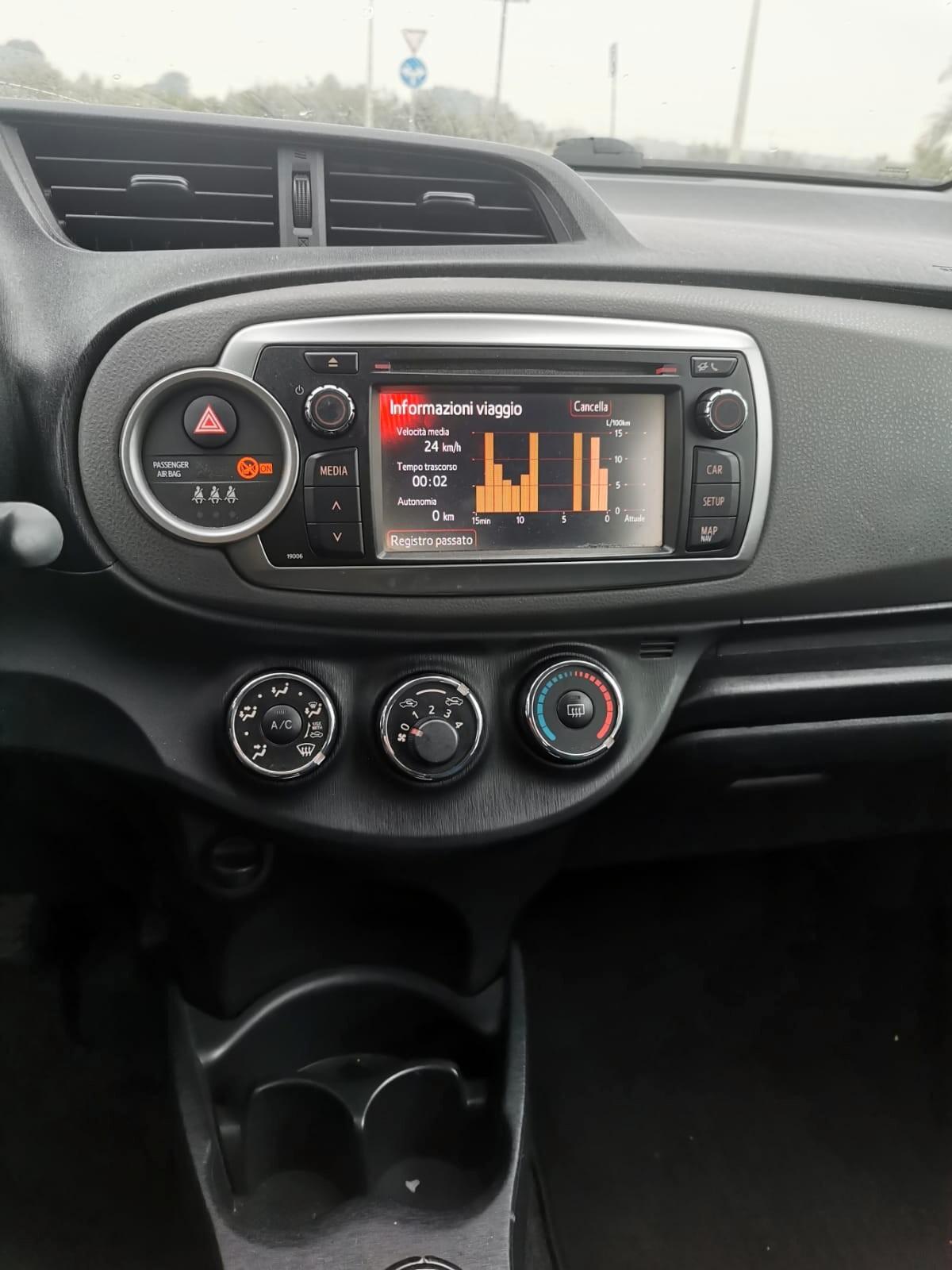 Toyota Yaris 1.0 5 porte Sol 11/2011