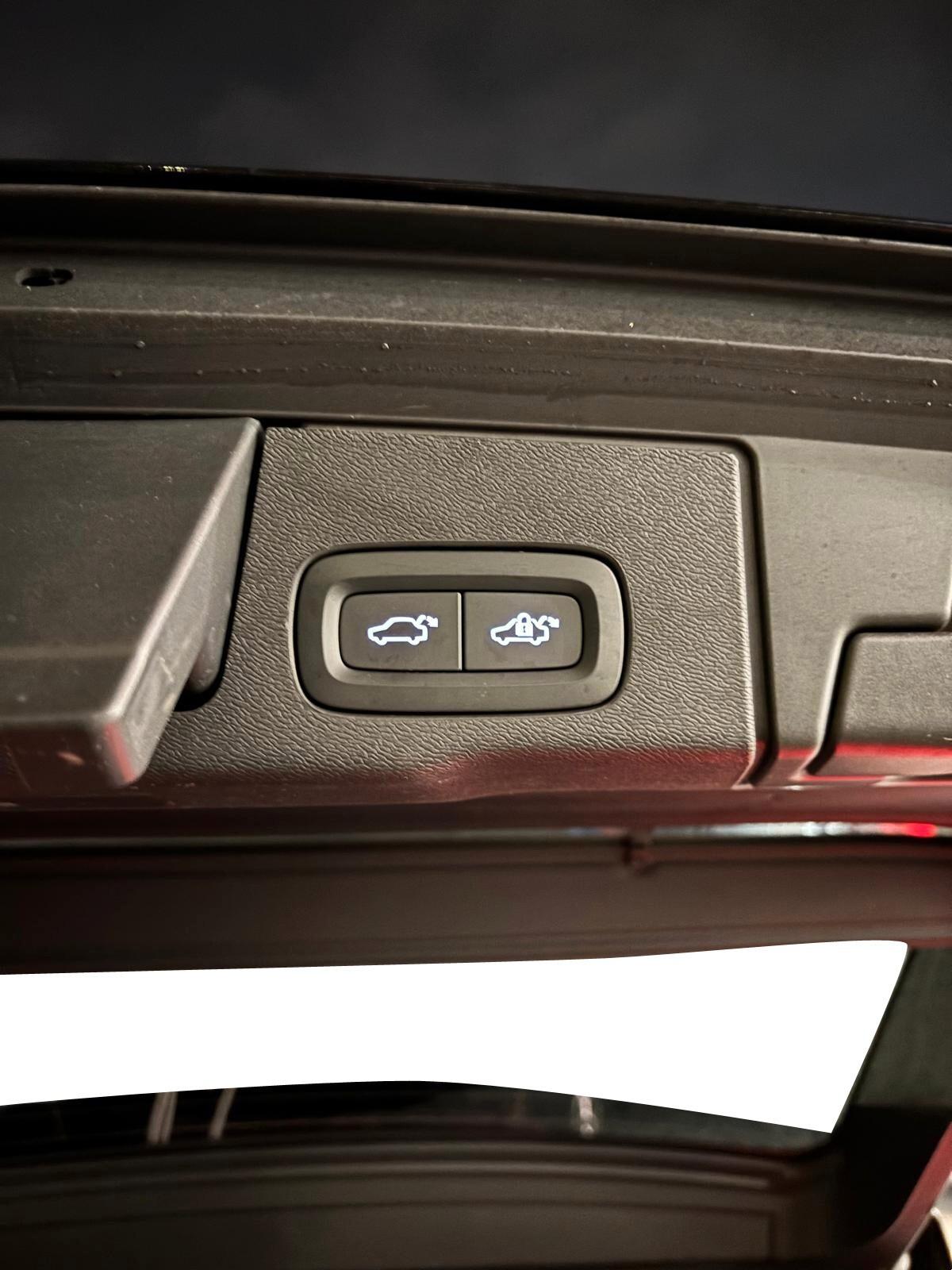 Volvo XC 60 XC60 B4 (d) automatico Core | da €300,50 al mese