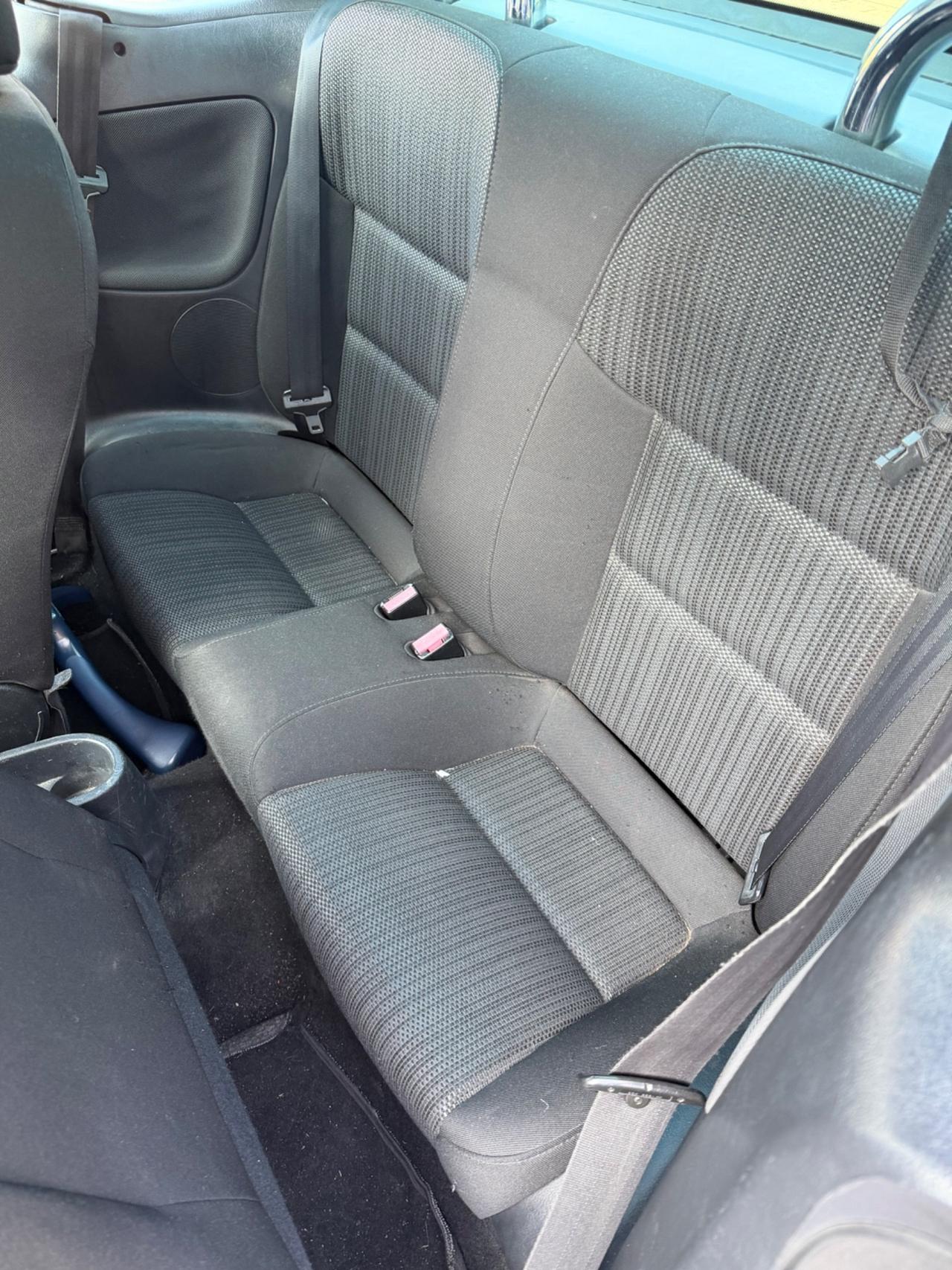 Peugeot 207 1.6 VTi 120CV CC Allure