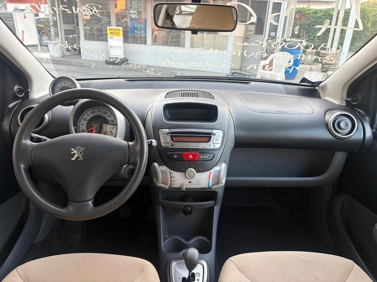 Peugeot 107 1.0 68CV 5p. Sweet Years 2Tronic
