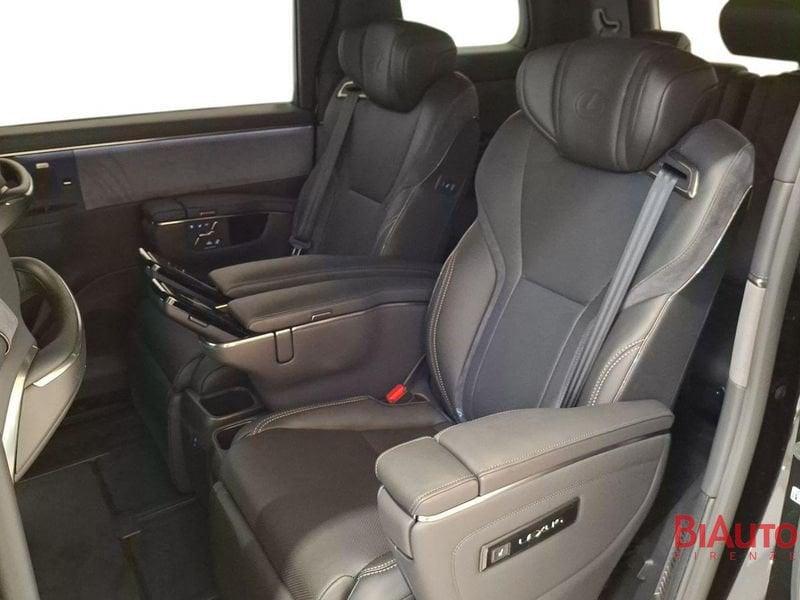 Lexus LM LM 2.5 hybrid Luxury 206cv 7p.ti auto 4WD