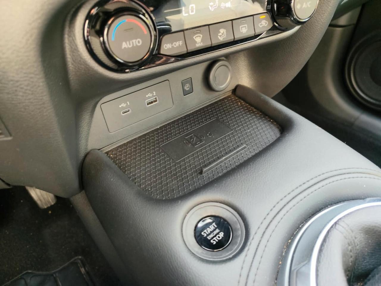 Nissan Juke 1.0 DIG-T 114 CV N-Connecta
