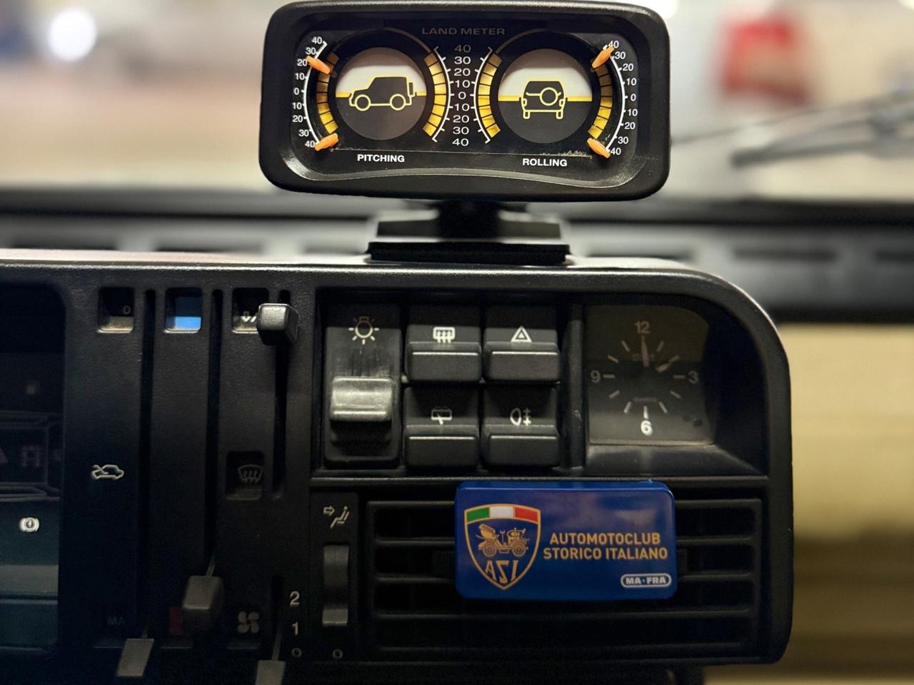 MERAVIGLIOSA PANDA 4 × 4 IN CONDIZIONI DA VETRINA ISCRITTA AS