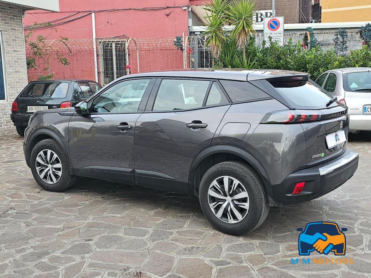 Peugeot 2008 PureTech 100 S&S Allure Pack