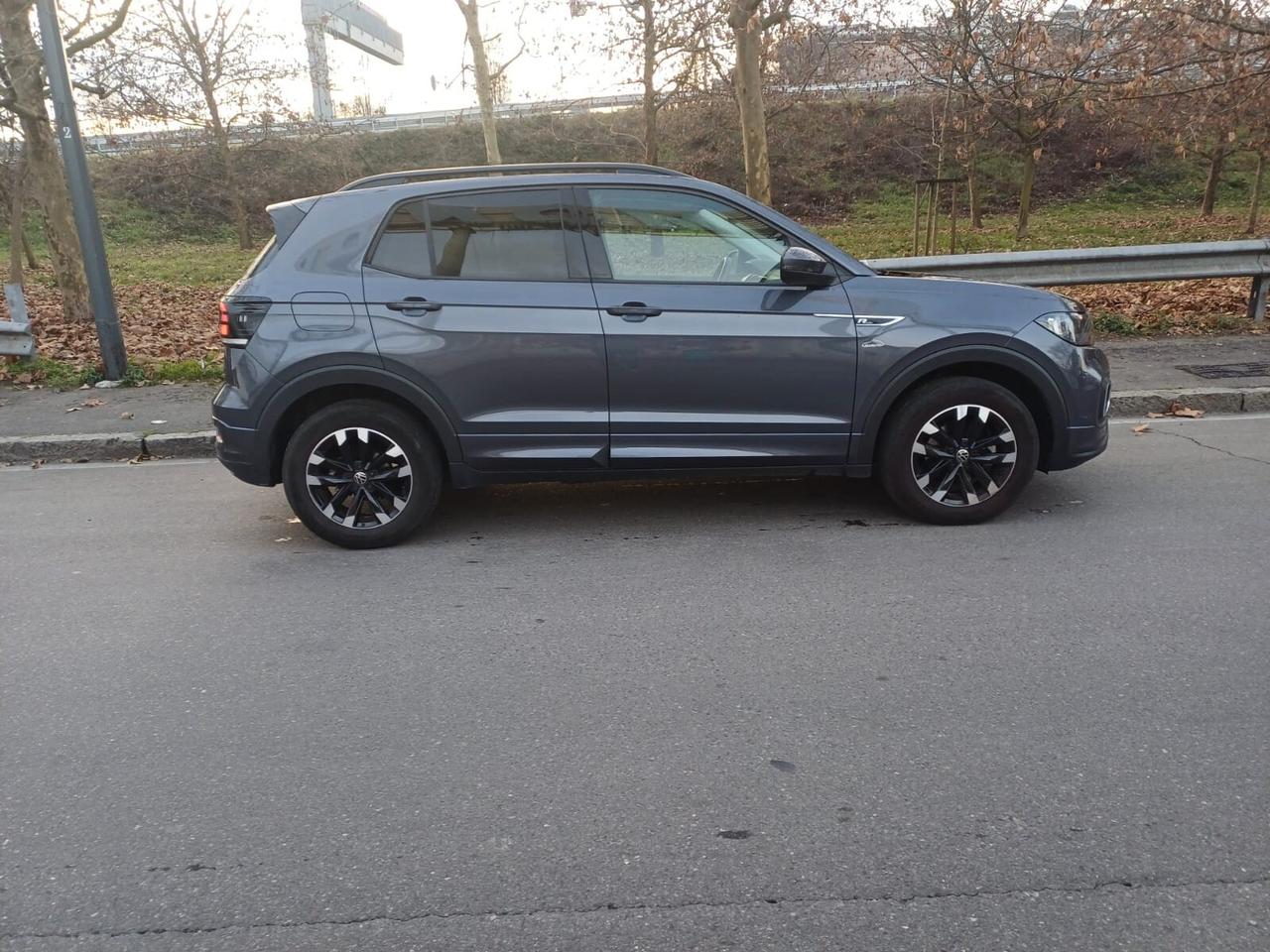 Volkswagen T-Cross 1.0 TSI 110 AUTOMATICA RSLINE