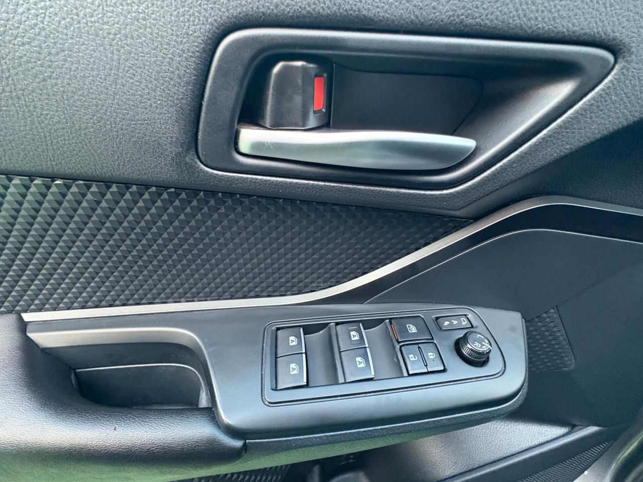 Toyota C-HR 1.8 Hybrid E-CVT Active