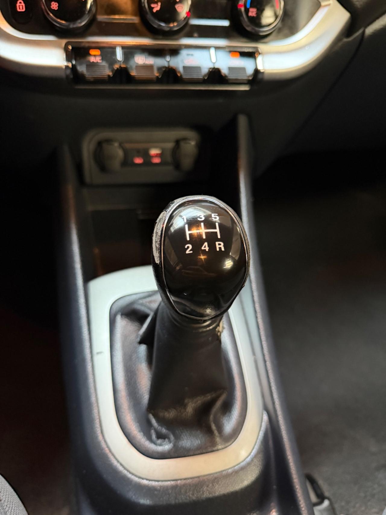 Kia Rio 1.2 Neopatentati Euro 6