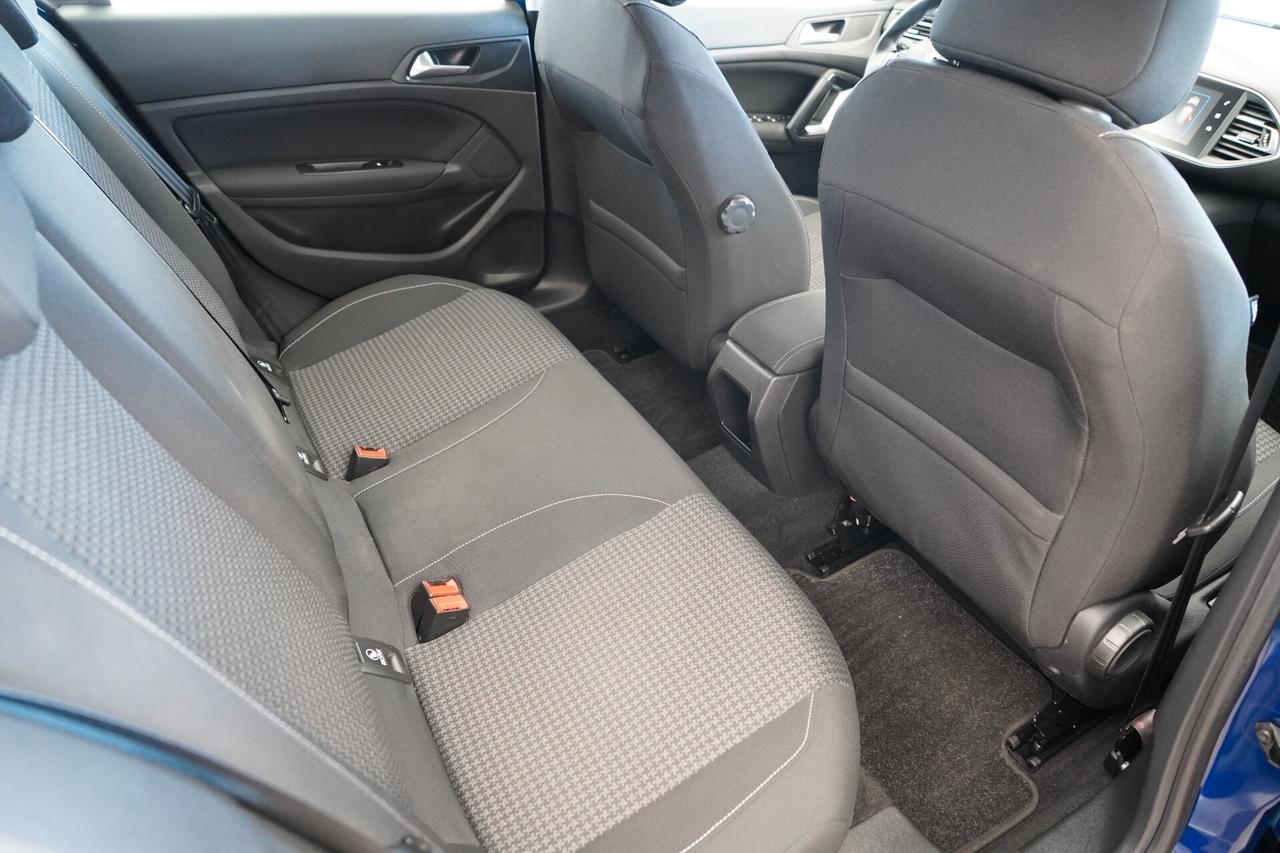 Peugeot 308 BlueHDi 120 Allure - 2017