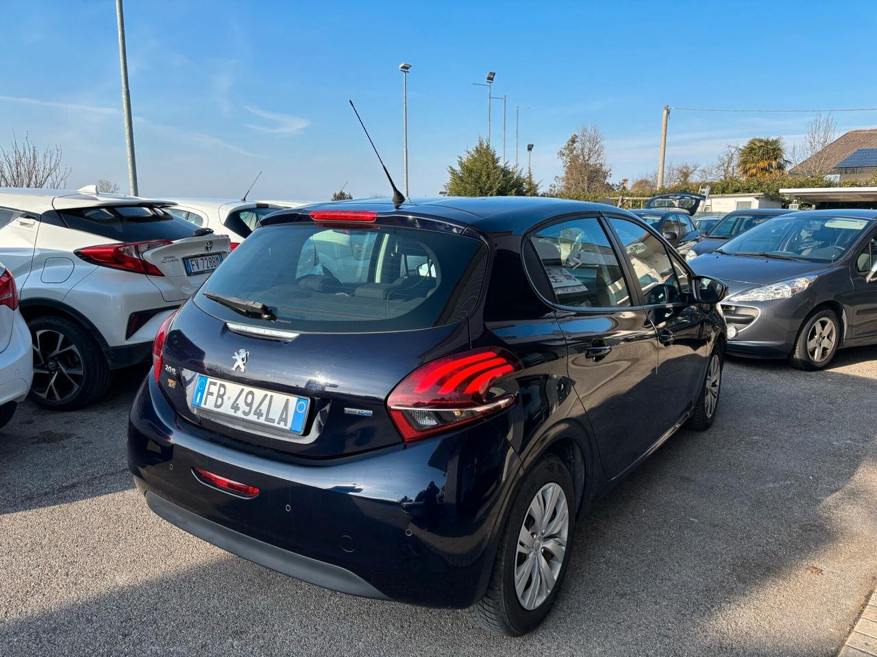 Peugeot 208 BlueHDi 75 5 porte Allure Neopatentati