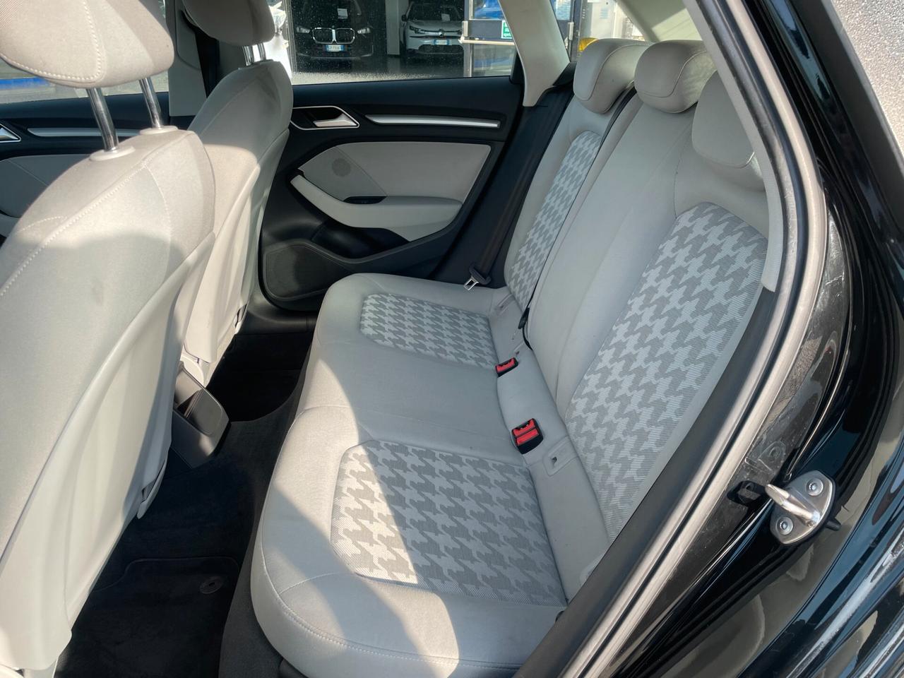 Audi A3 SPB 1.6 TDI Ambiente DISTRIBUZIONE NUOVA