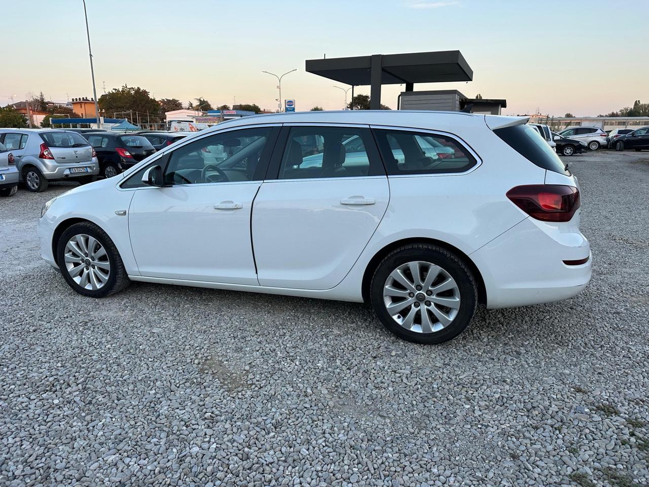 Opel Astra 1.7 CDTI 110CV Sports Tourer Cosmo