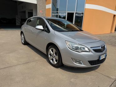 Opel Astra 1.4 Turbo 140CV 5 porte Cosmo