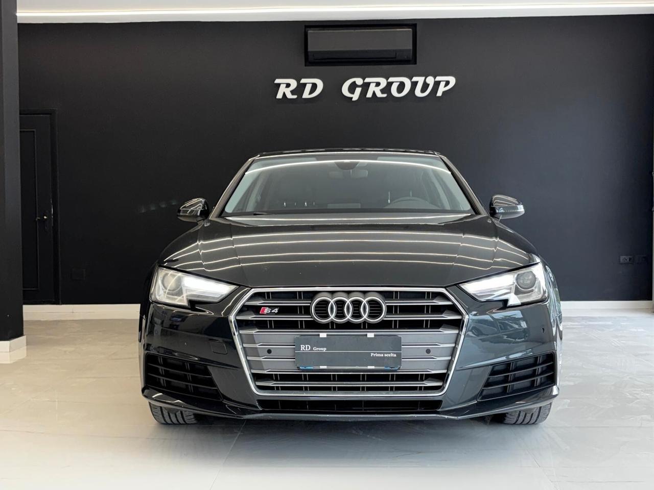 Audi A4 2.0 TDI 122 CV S tronic kit S4
