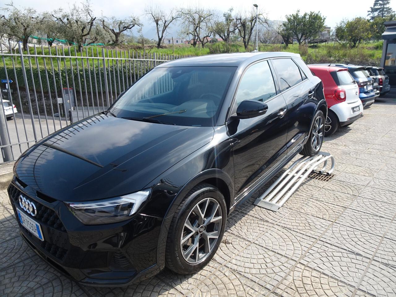 Audi A1 Allstreet 35 TFSI Identity Contrast