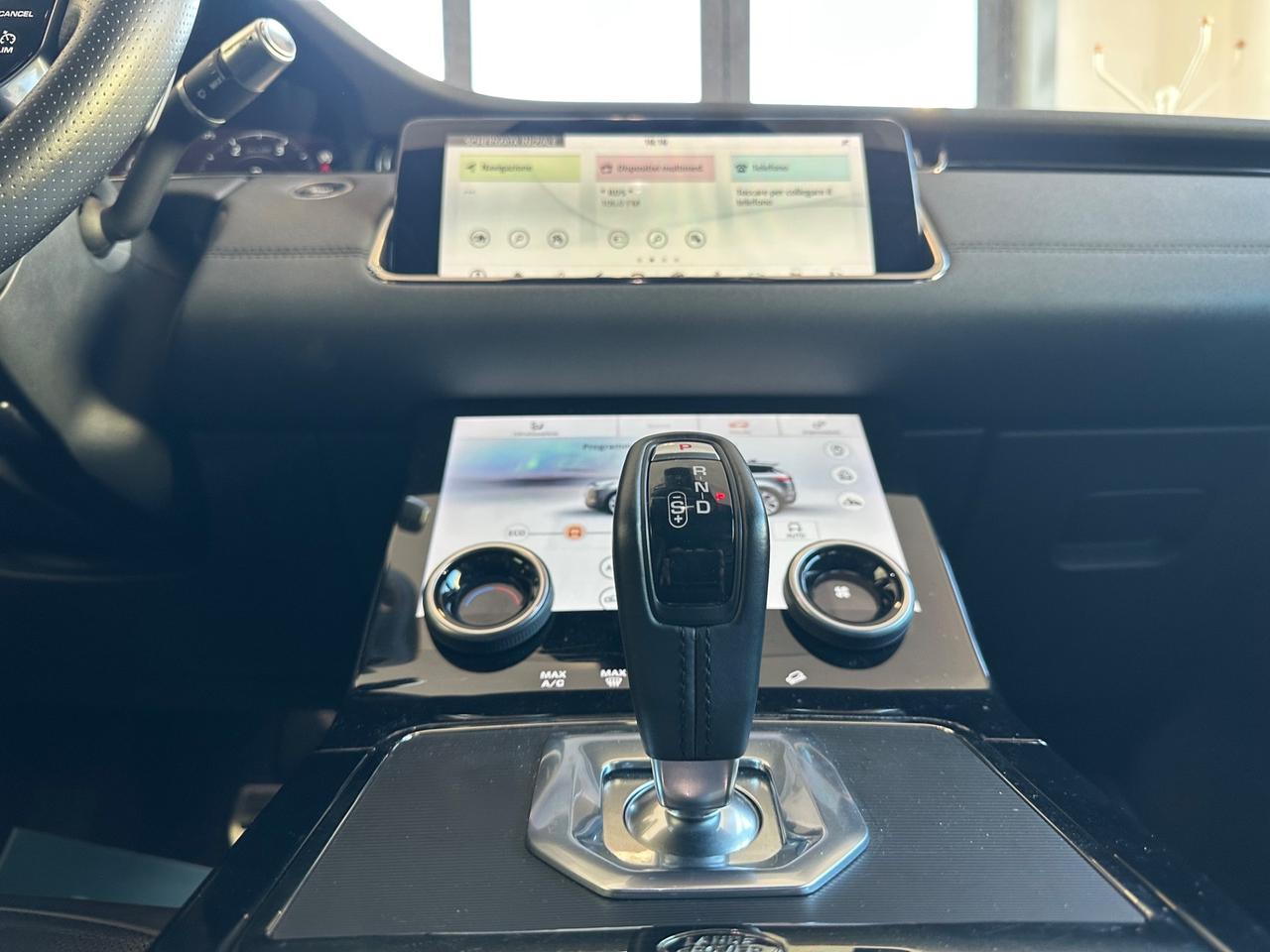 Land Rover Range Evoque 2.0 Hybrid R-Dynamic TD4 150 CV