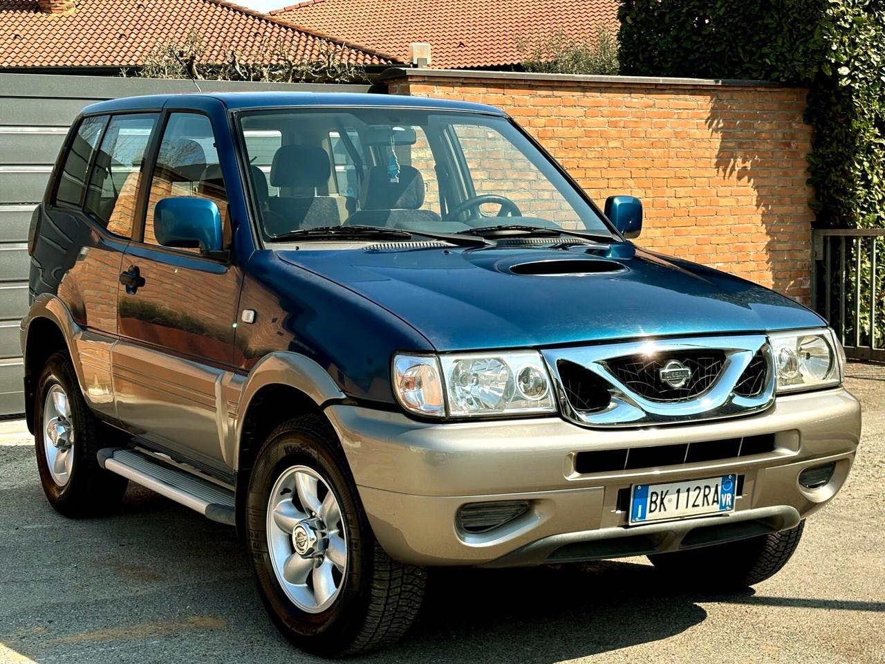 NISSAN TERRANO 2.7D 4x4 - 172000km -U.Propr-2000