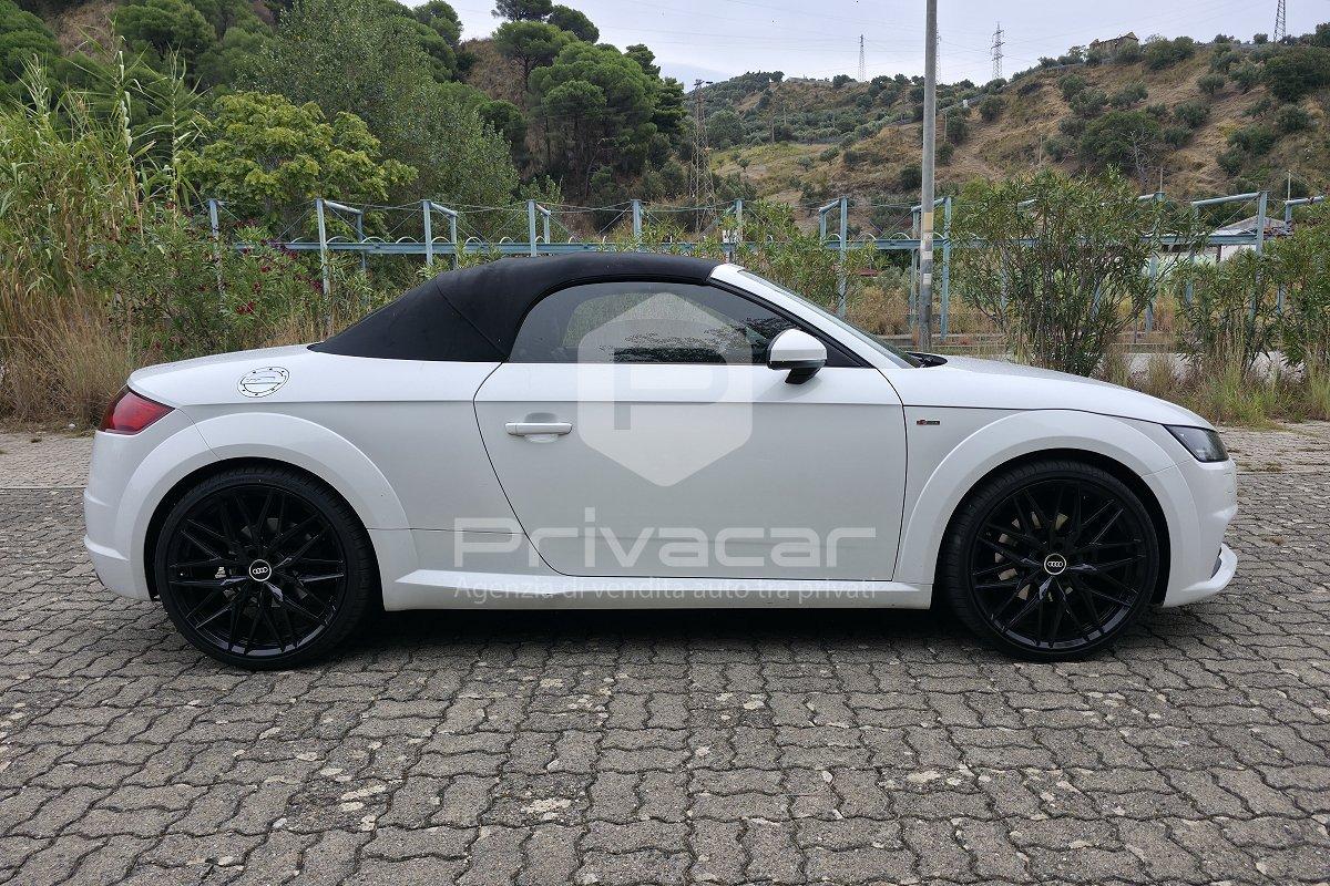 AUDI TT Roadster 2.0 TFSI quattro S tronic S line