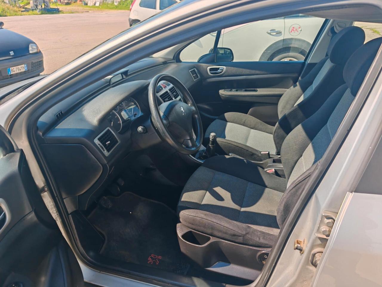 Peugeot 307 1.4 16V HDi 90CV