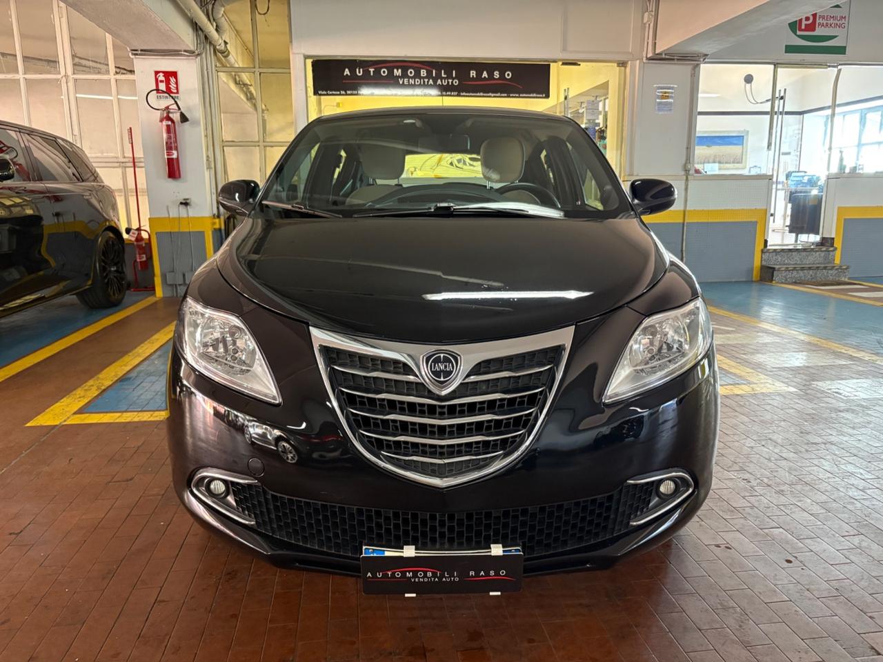 Lancia Ypsilon 1.2 69 CV 5 porte S&S Gold NEOPATENTATI...!!!!!