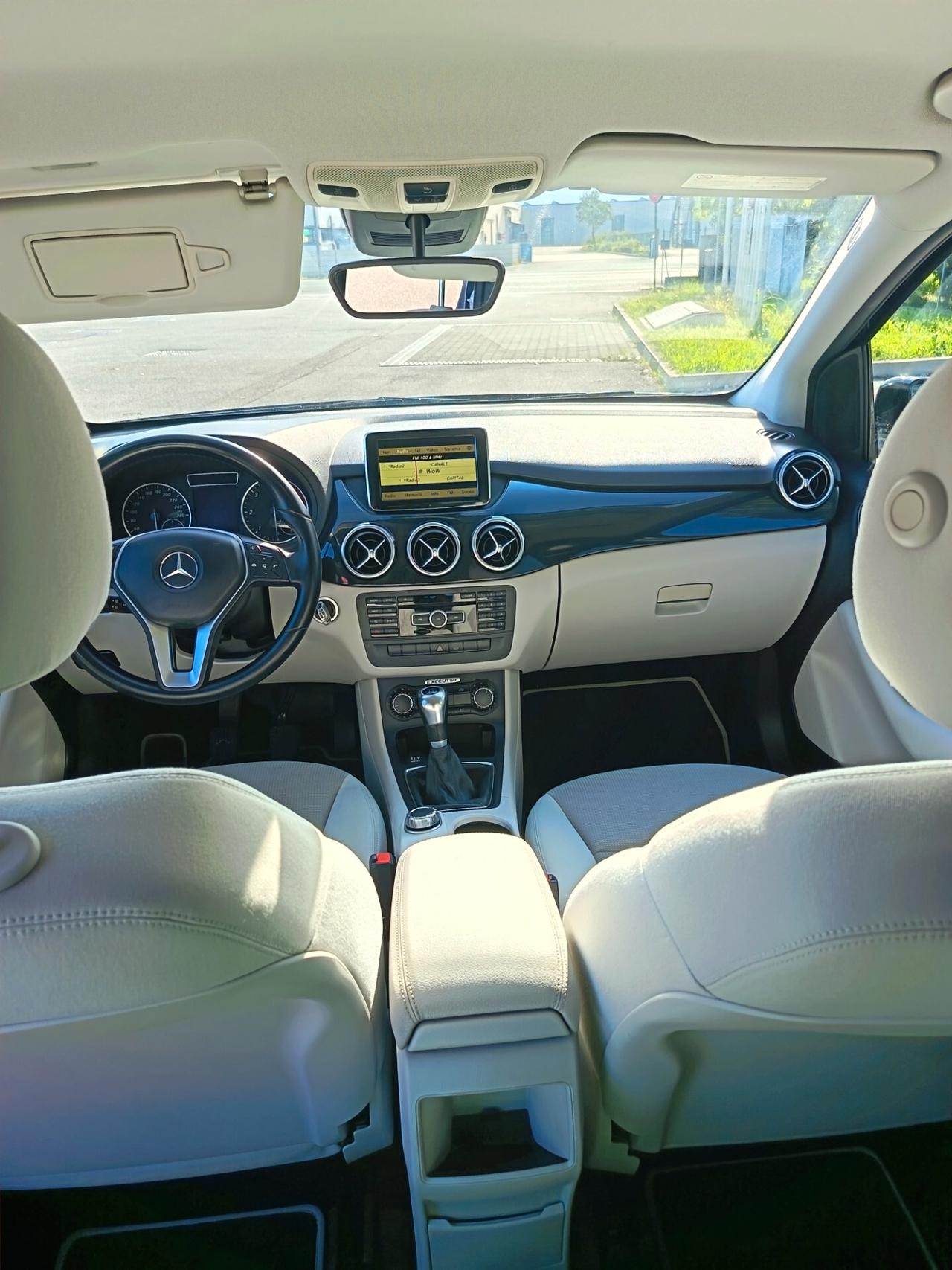 Mercedes-benz B 180 CDI BlueEFFICIENCY Executive
