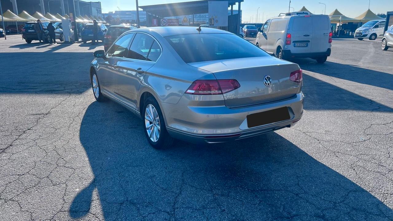 Volkswagen Passat 2.0 TDI Highline BlueMotion Technology