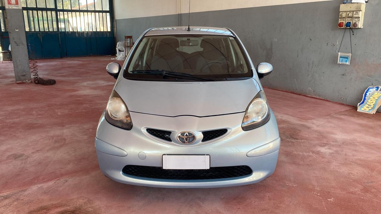 Toyota Aygo 1.0 12V VVT-i 5 porte