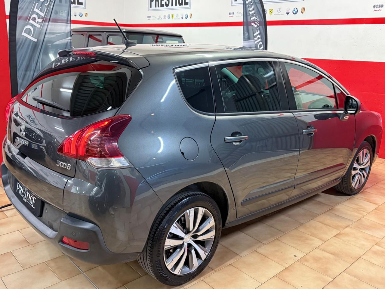 Peugeot 3008 BlueHDi 120 EAT6 S&S Allure