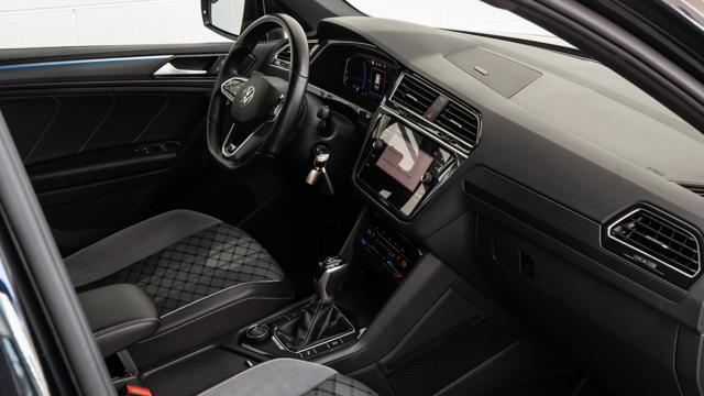 VOLKSWAGEN Tiguan 2.0 TDI SCR DSG 4MOTION R-Line UNIPRO