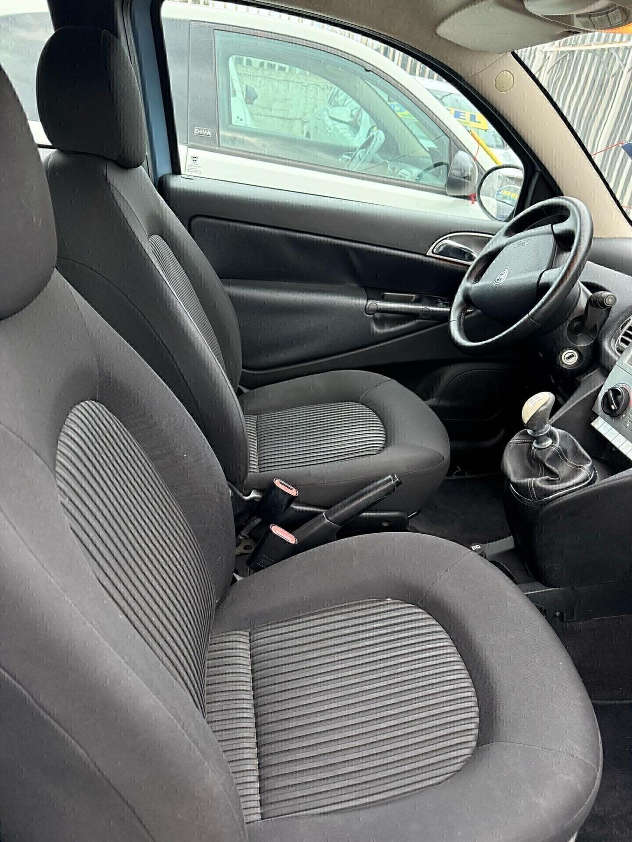 Lancia Ypsilon 1.2 Versus