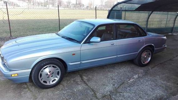 Jaguar XJ6 3.2 cat