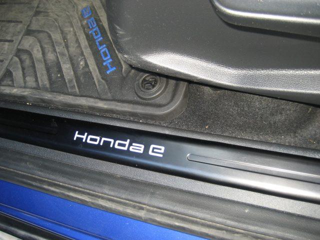 HONDA e Advance 17