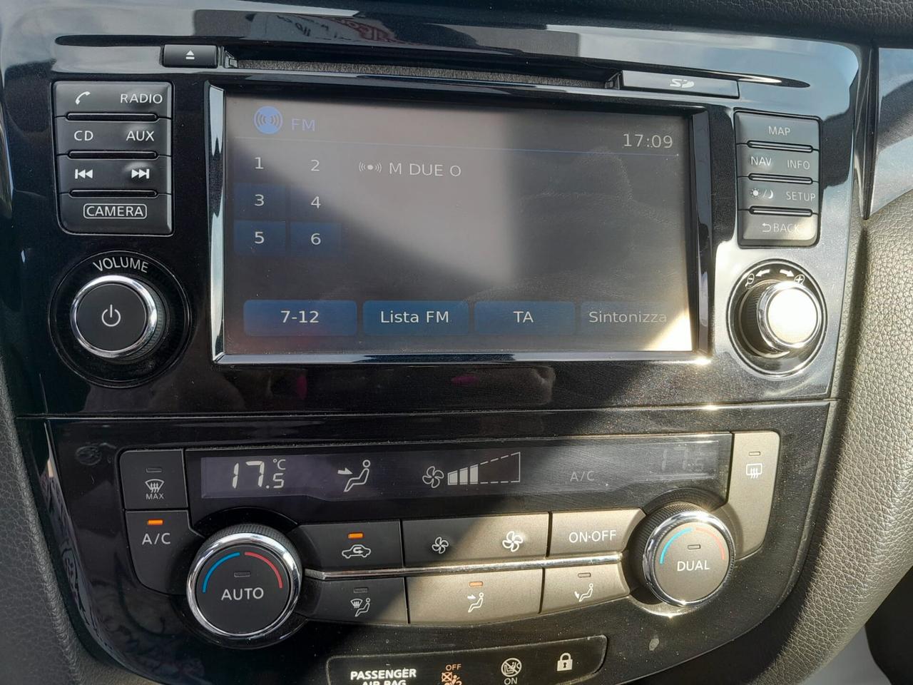 Nissan Qashqai 1.5 dCi N-Connecta