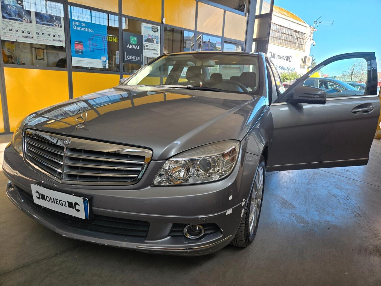 Mercedes-benz C 220 UNICOPROPRIETARIO