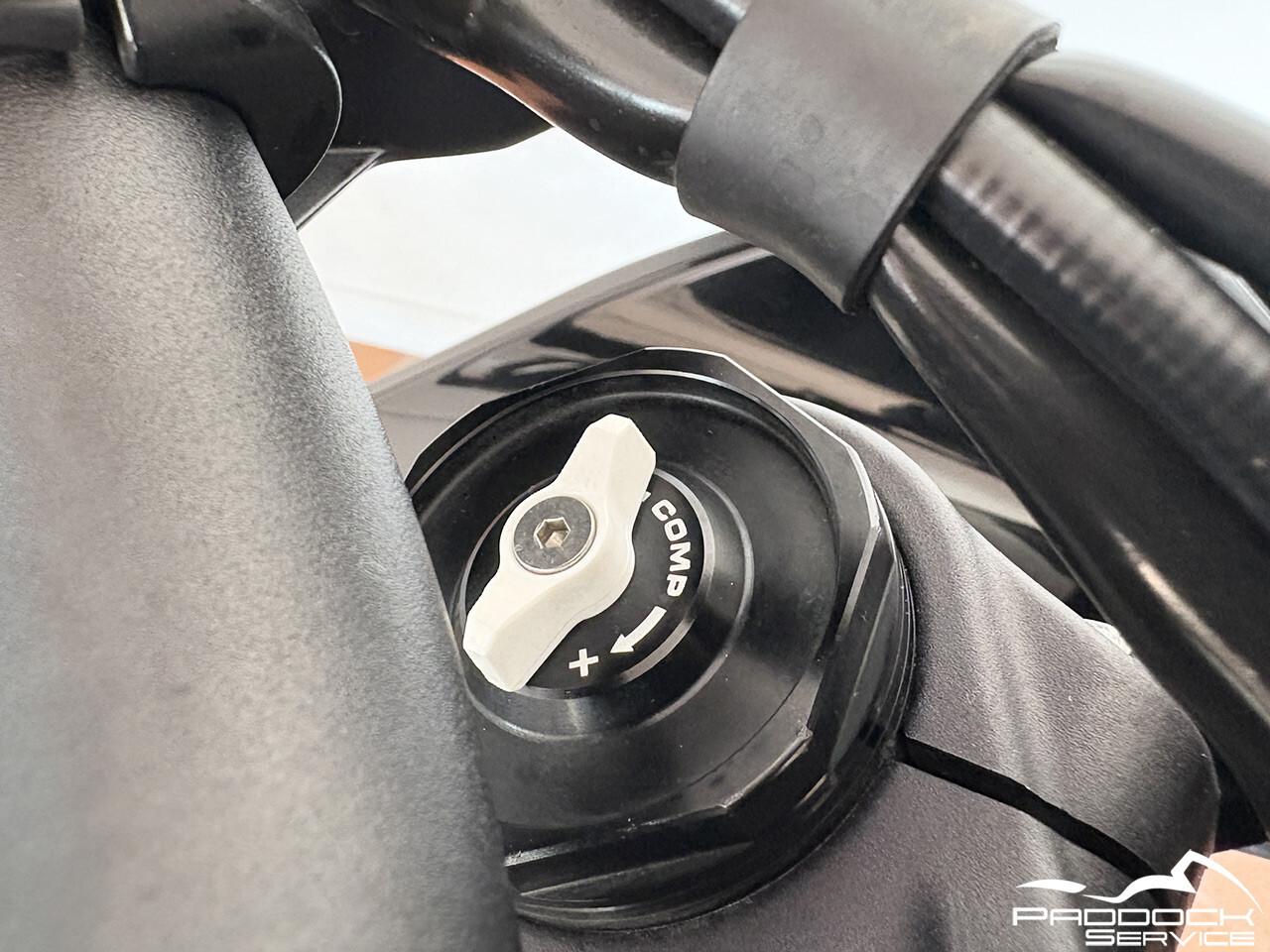 Husqvarna Norden 901 2023 17.013 km*********