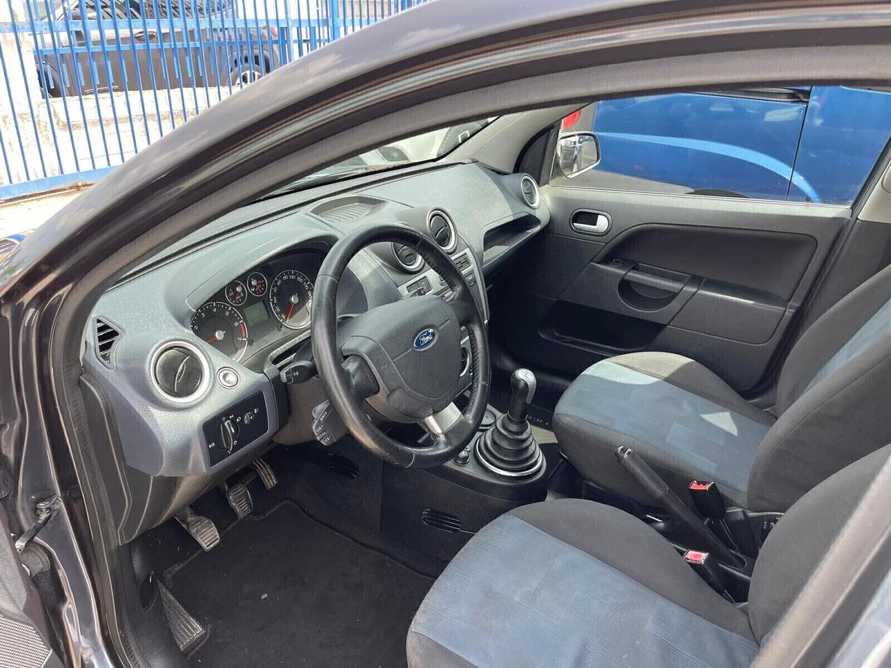Ford Fiesta 1.2 16V 5p. Titanium “NUOVISSIMA”