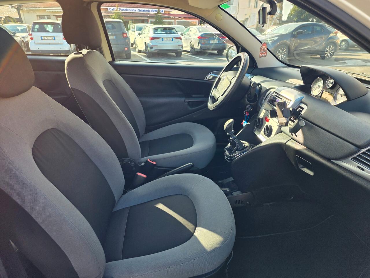 Lancia Ypsilon 1.4 Platino Ecochic GPL