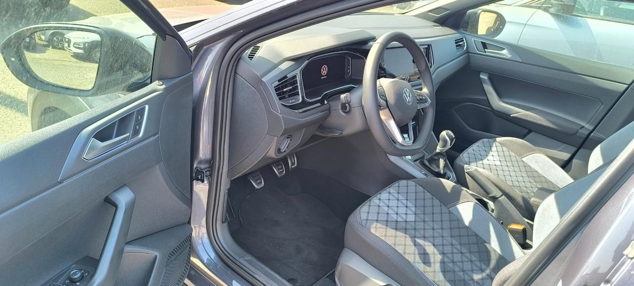 Volkswagen Taigo 1.0TSI 115CV R-LINE PANO CAMERA LED VIRTUAL ASSIST