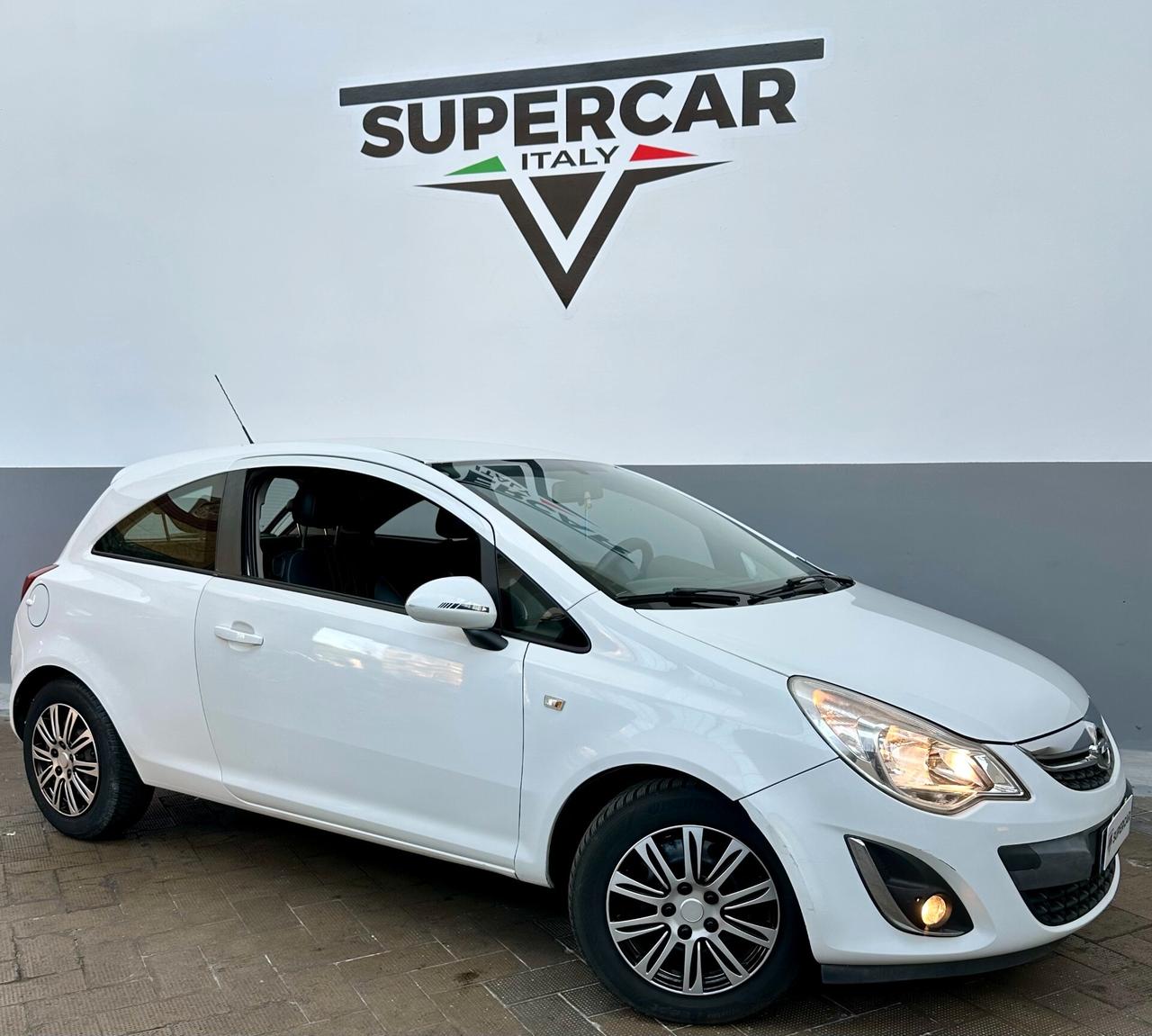 Opel Corsa 1.0 Benz, Euro 5A, cons ridot, si neopatentati