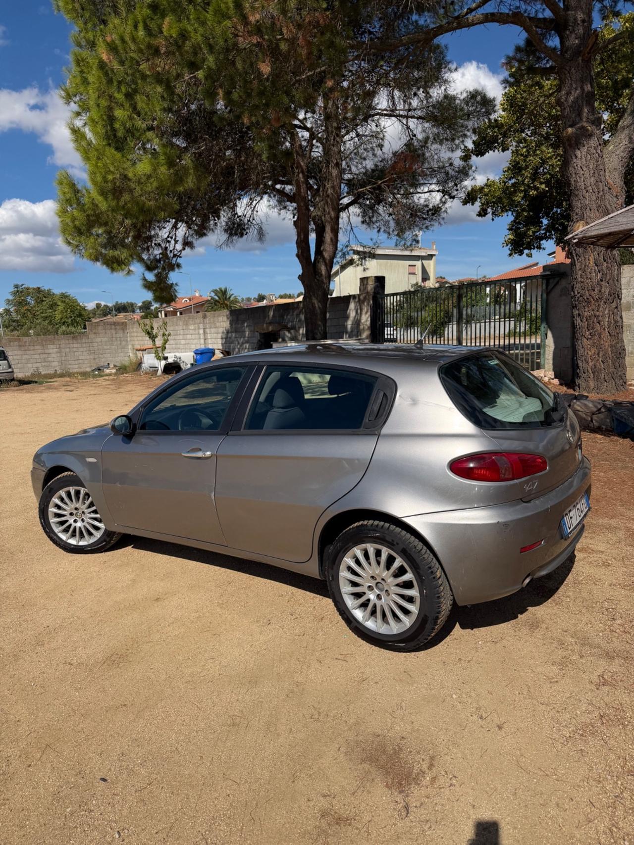 Alfa Romeo 147 1.9 JTD M-JET 16V 5 porte Exclusive