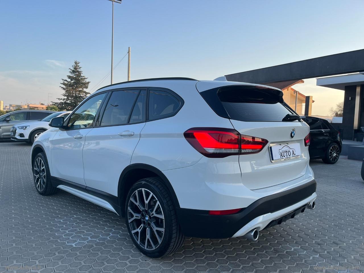 BMW X1 sDrive18d X-LINE PLUS