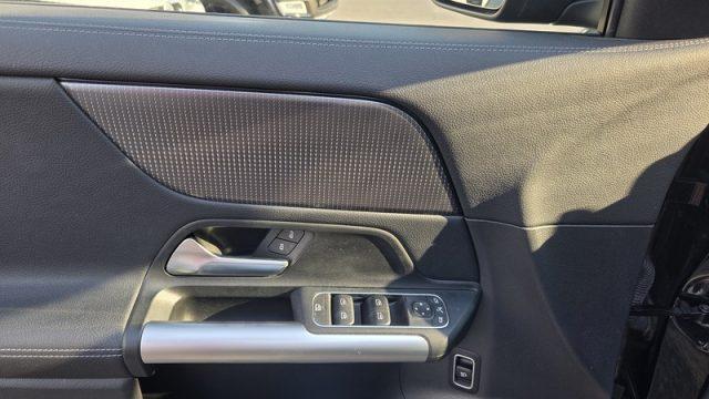MERCEDES-BENZ GLA 180 d Automatic Executive PERMUTE UNICOPROPR. OK NEOPA