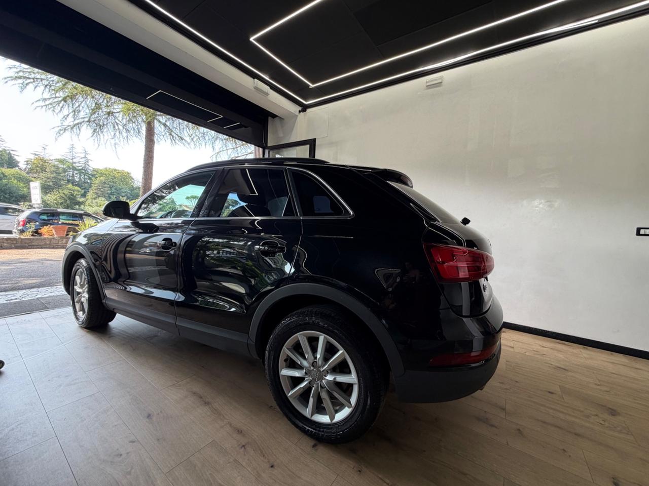 Audi Q3 2.0 TDI 120 CV S tronic Business