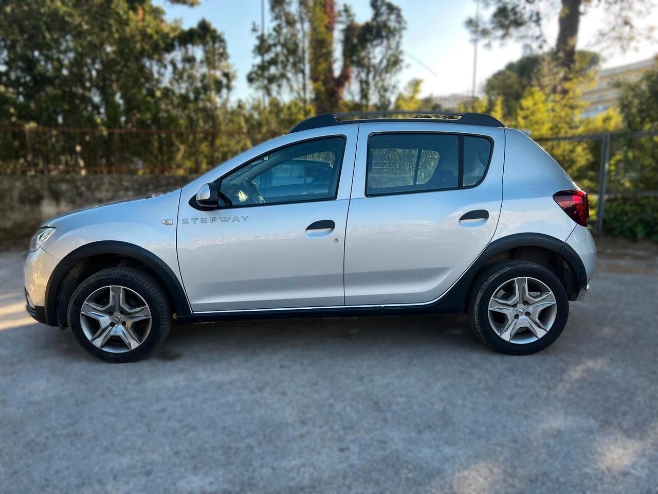 DACIA SANDERO STEPWAY 1.5 DCi 90 CV - 2016