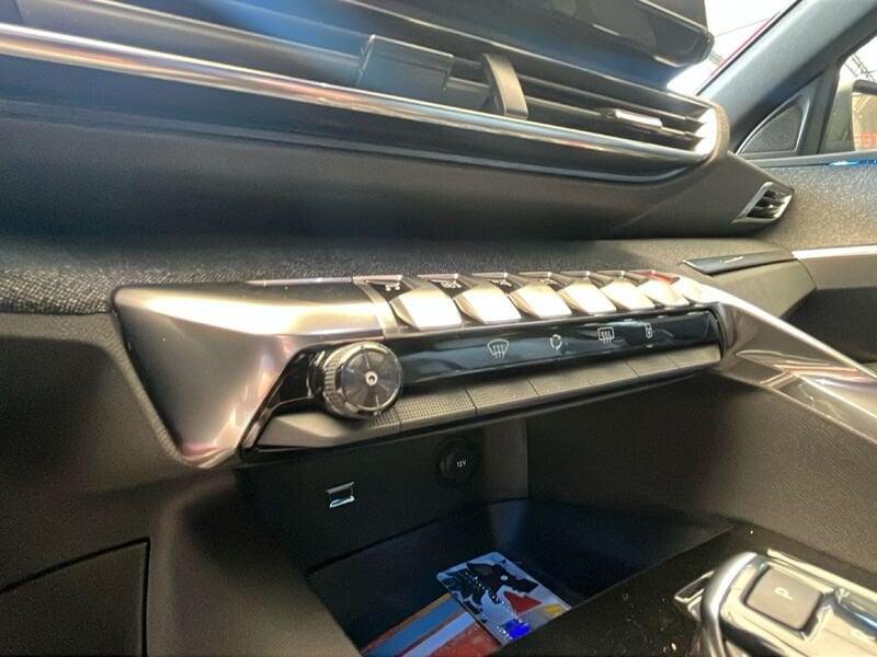 Peugeot 3008 BlueHDI 130 EAT8 S&S Allure Pack