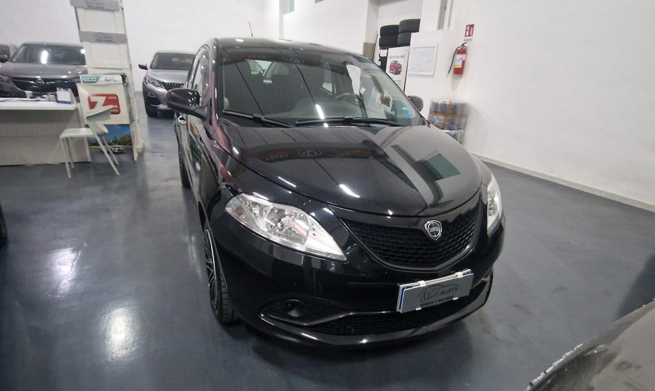 Lancia Ypsilon 1.2 69 CV 5 porte GPL Ecochic Gold