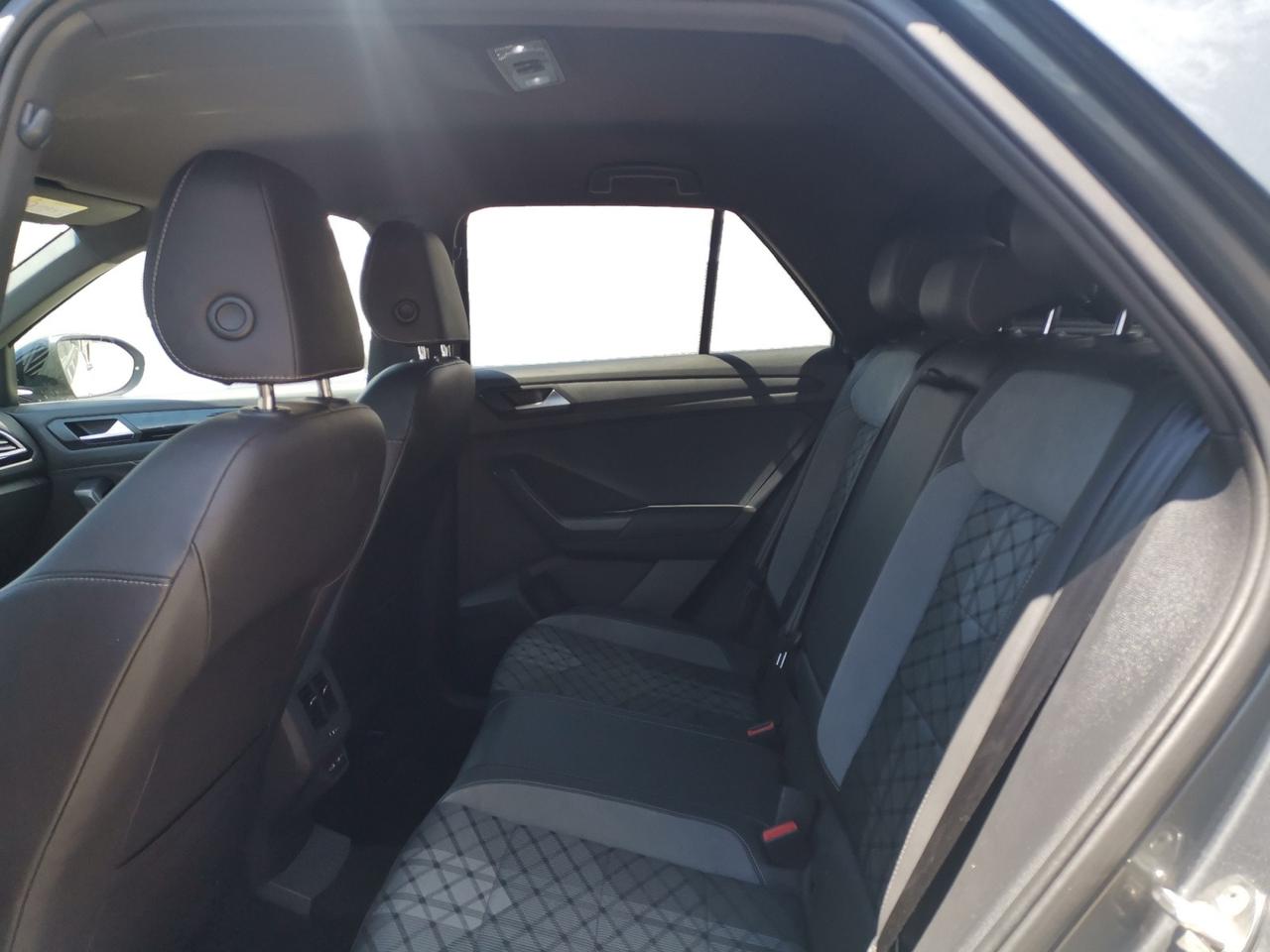 VOLKSWAGEN T-Roc I 2022 - T-Roc 1.0 tsi R-Line 110cv