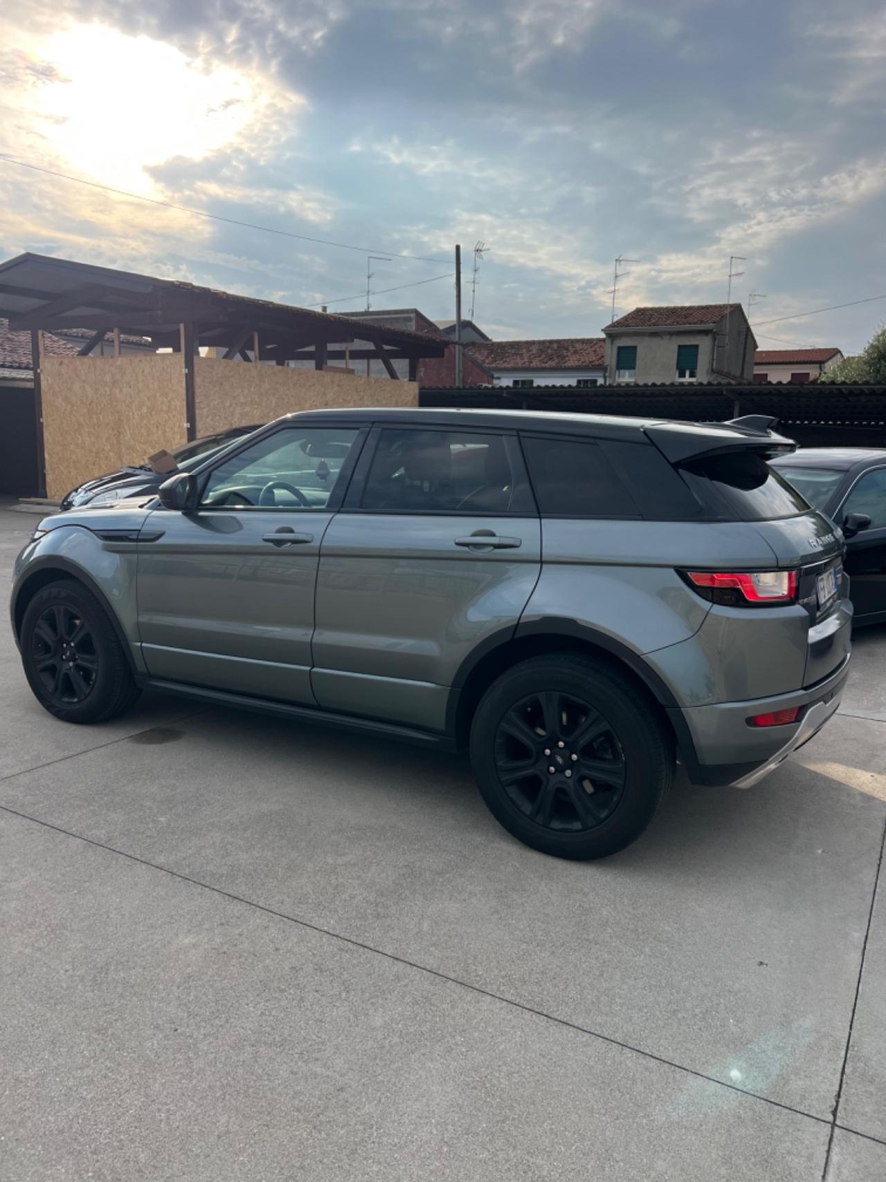 Land Rover Range Evoque 2.0 TD4 150 CV 5p. SE Dynamic