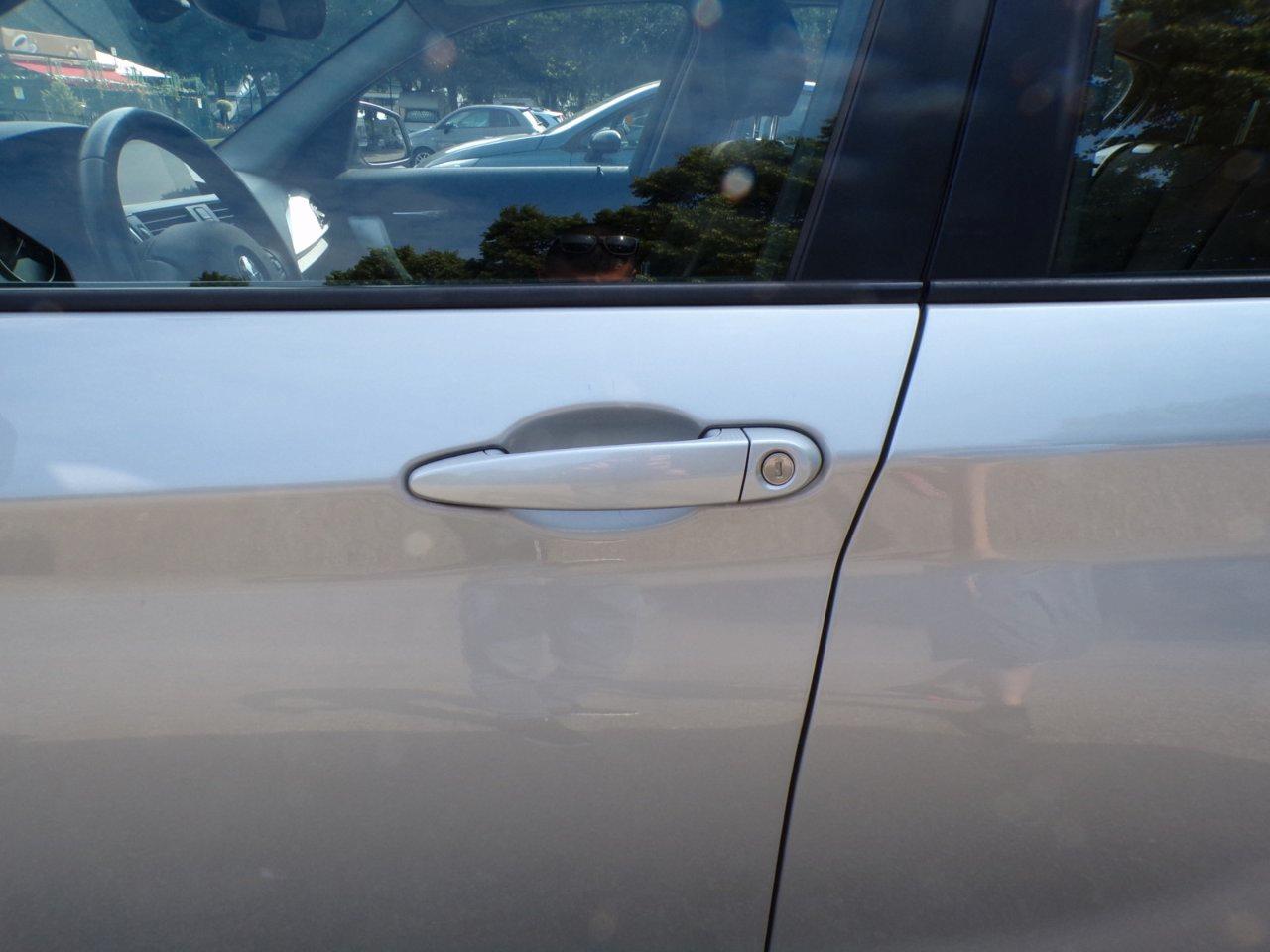 BMW 118 d Advantage 5p auto